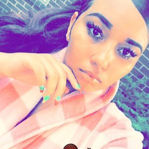 Meet your Posher, Jasmine